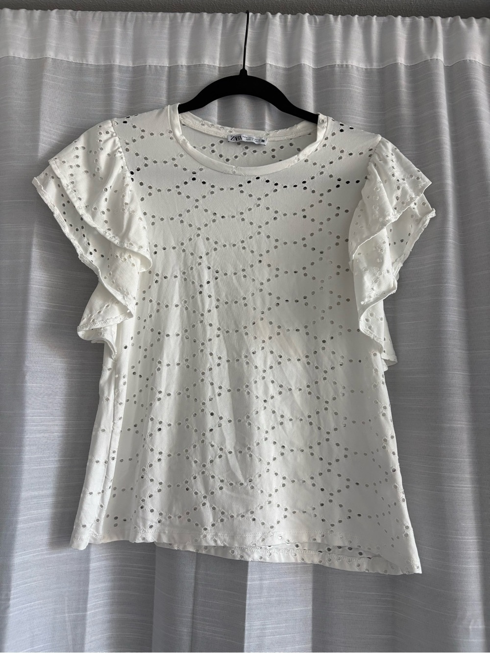 Zara Women’s Eyelet Ruffle Sleeve Top - White